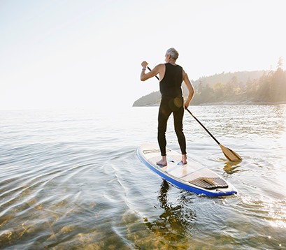 senior paddling